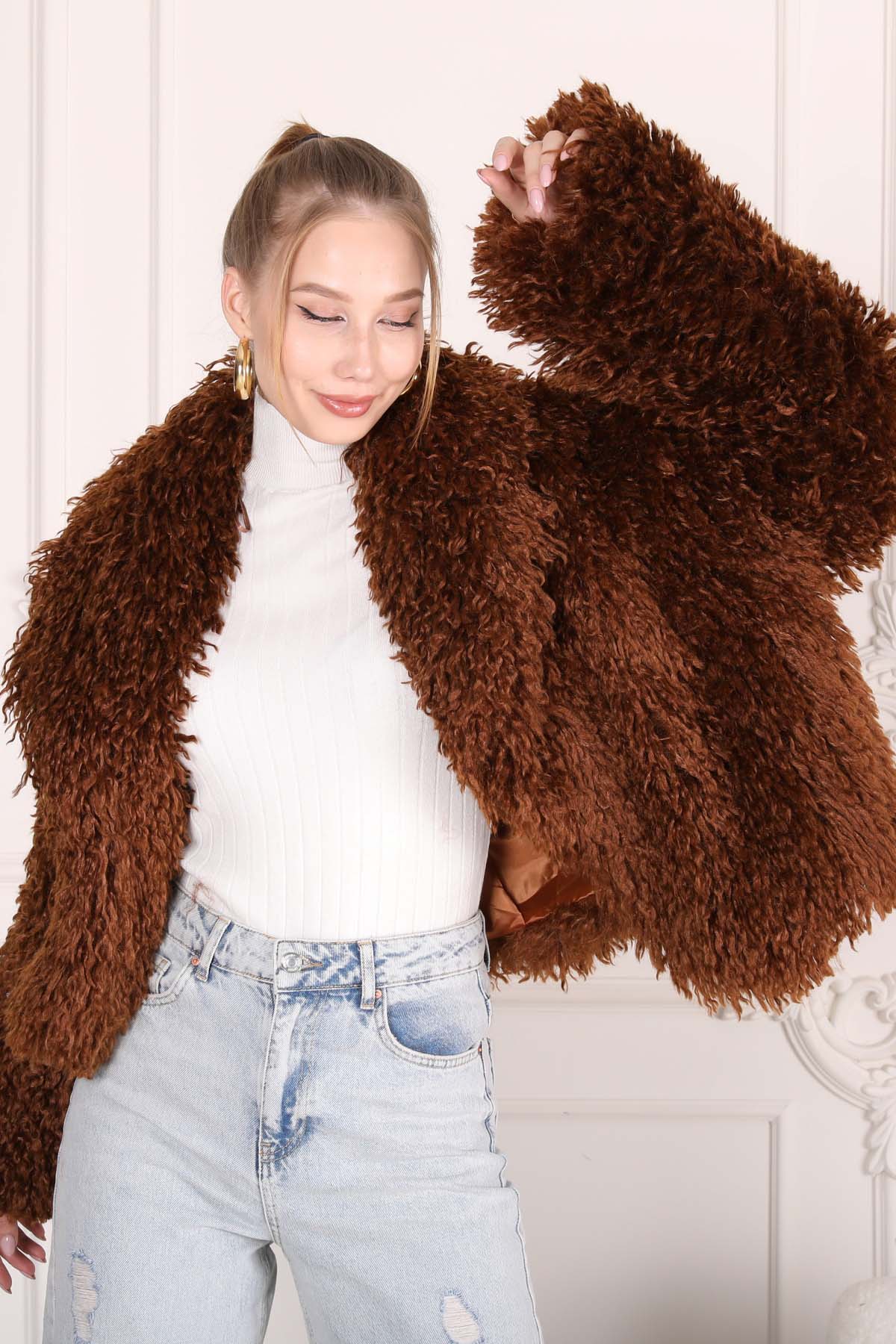 Discover 218+ brown denim jacket with fur best